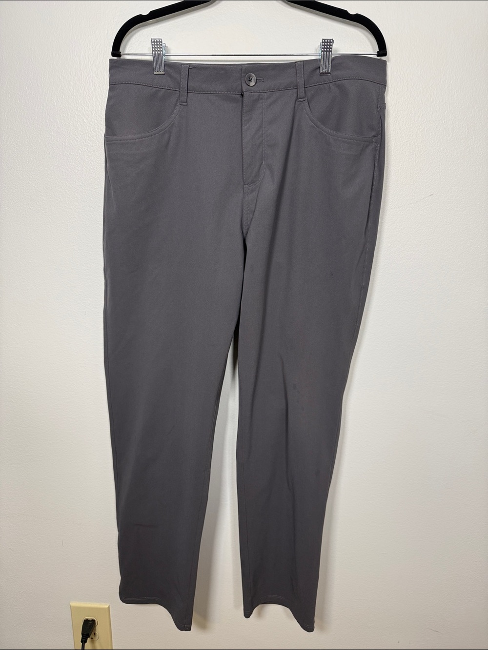 Vuori Charcoal Performance Pants 33x30